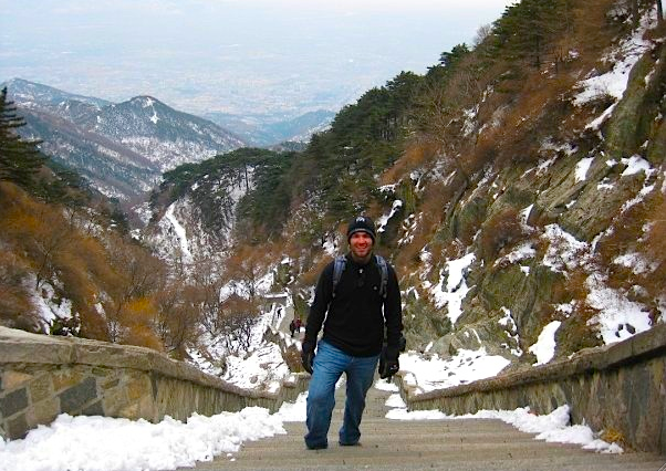 Ehren Prudhel in China