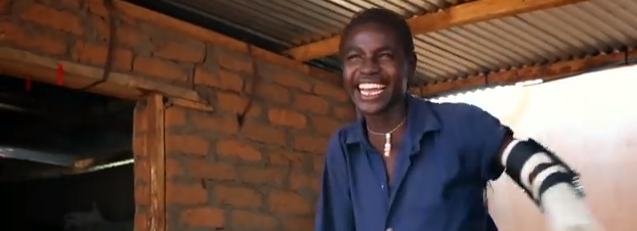 Man Teaches Amputees in South Sudan to Make Arms